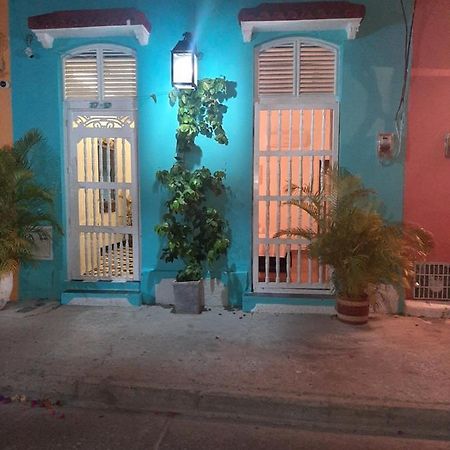 Casa Renacer Bed & Breakfast Cartagena Exterior photo