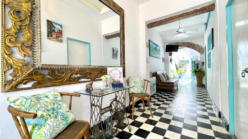 Casa Renacer Bed & Breakfast Cartagena Exterior photo